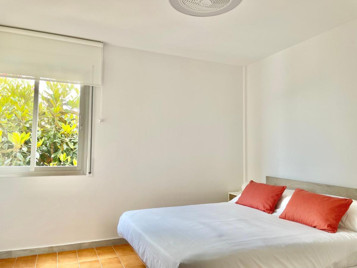 Luminoso Apartamento Frente Al Mar Con Piscina Roses Extérieur photo